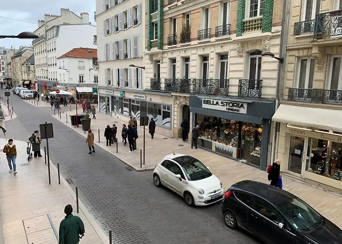 Elegant Central Vincennes Paris